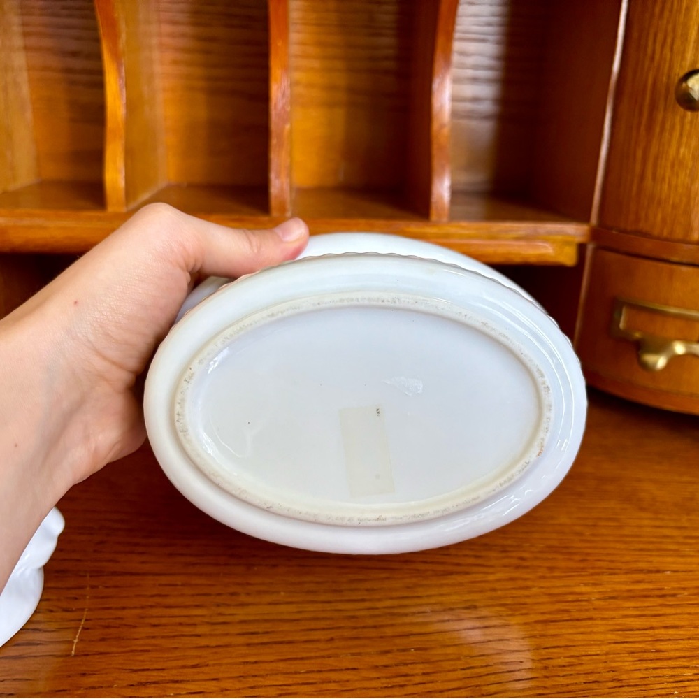 White Ceramic Rabbit Dish - Picture 3 of 3